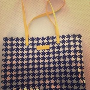 Vera Bradley houndstooth tote